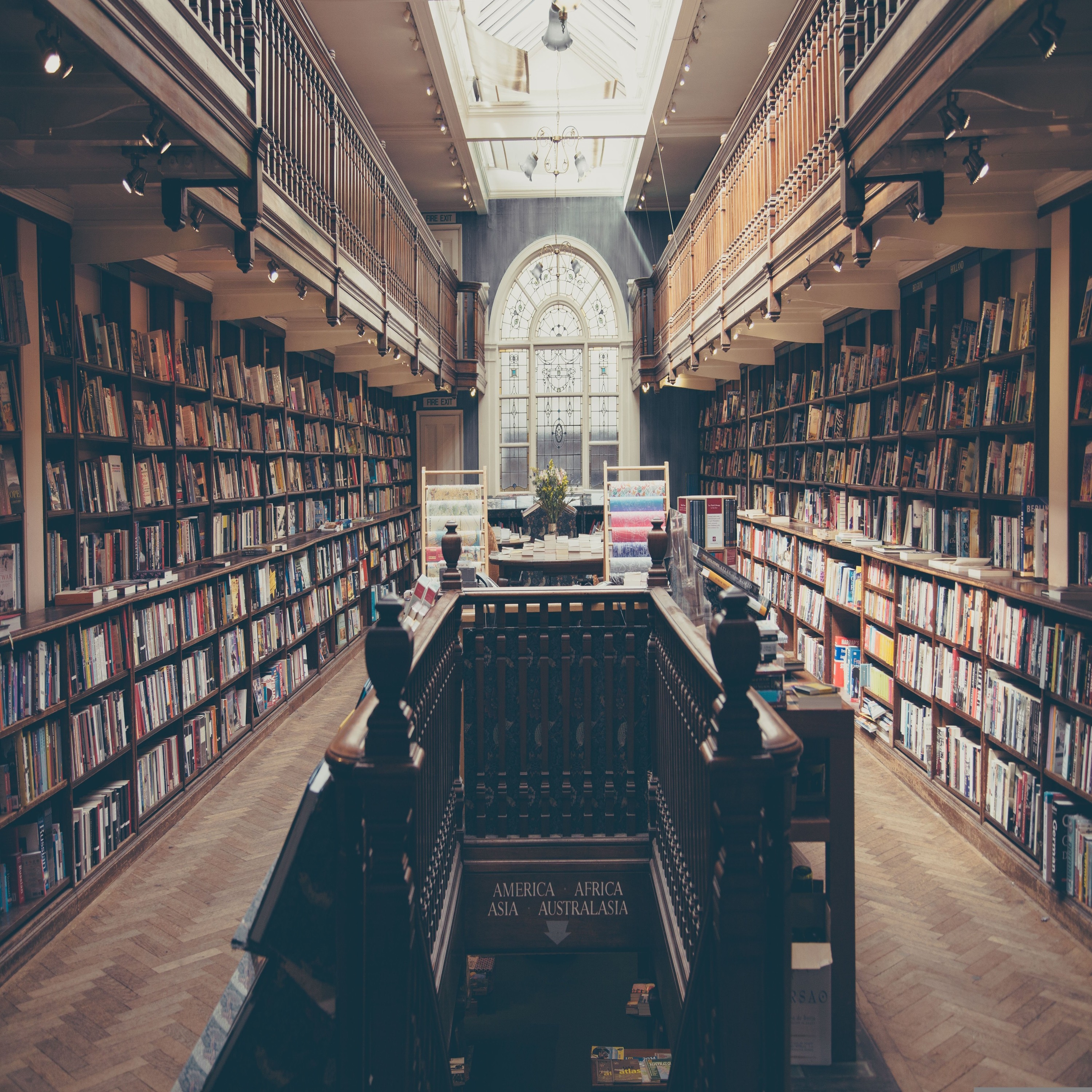 Tea & Books Chat