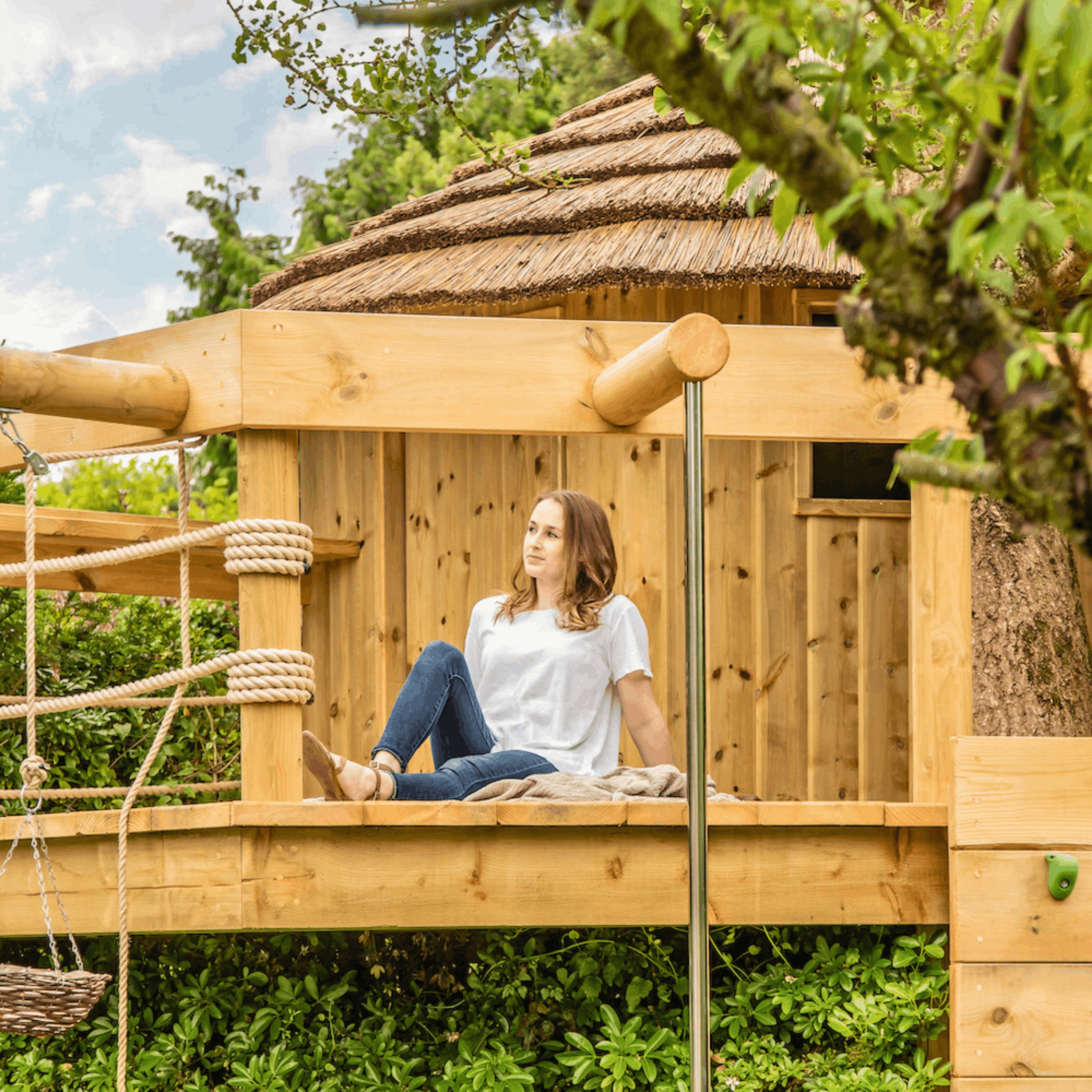 Why Luxury Resorts Are Investing in Treehouses & Family Adventure Experiences episode artwork