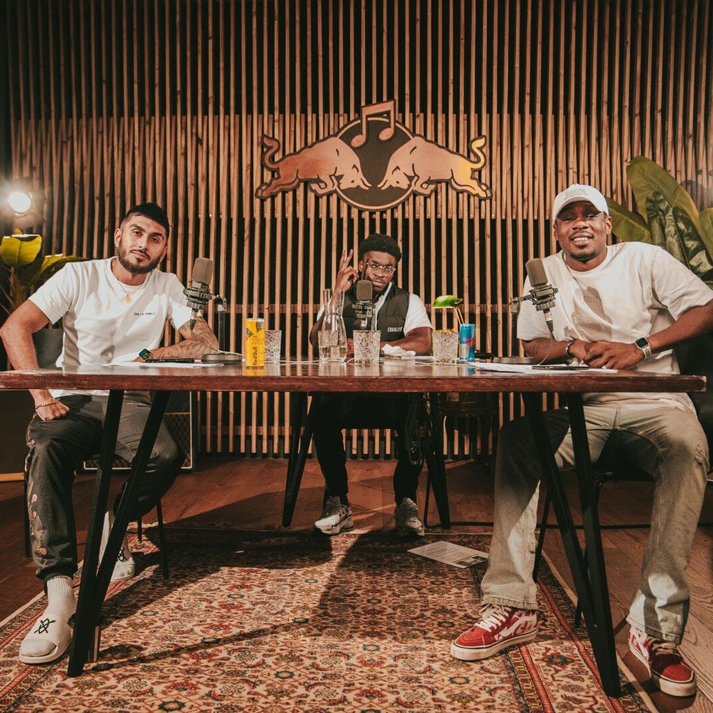 CONVO - Défano, Armin en Yuki