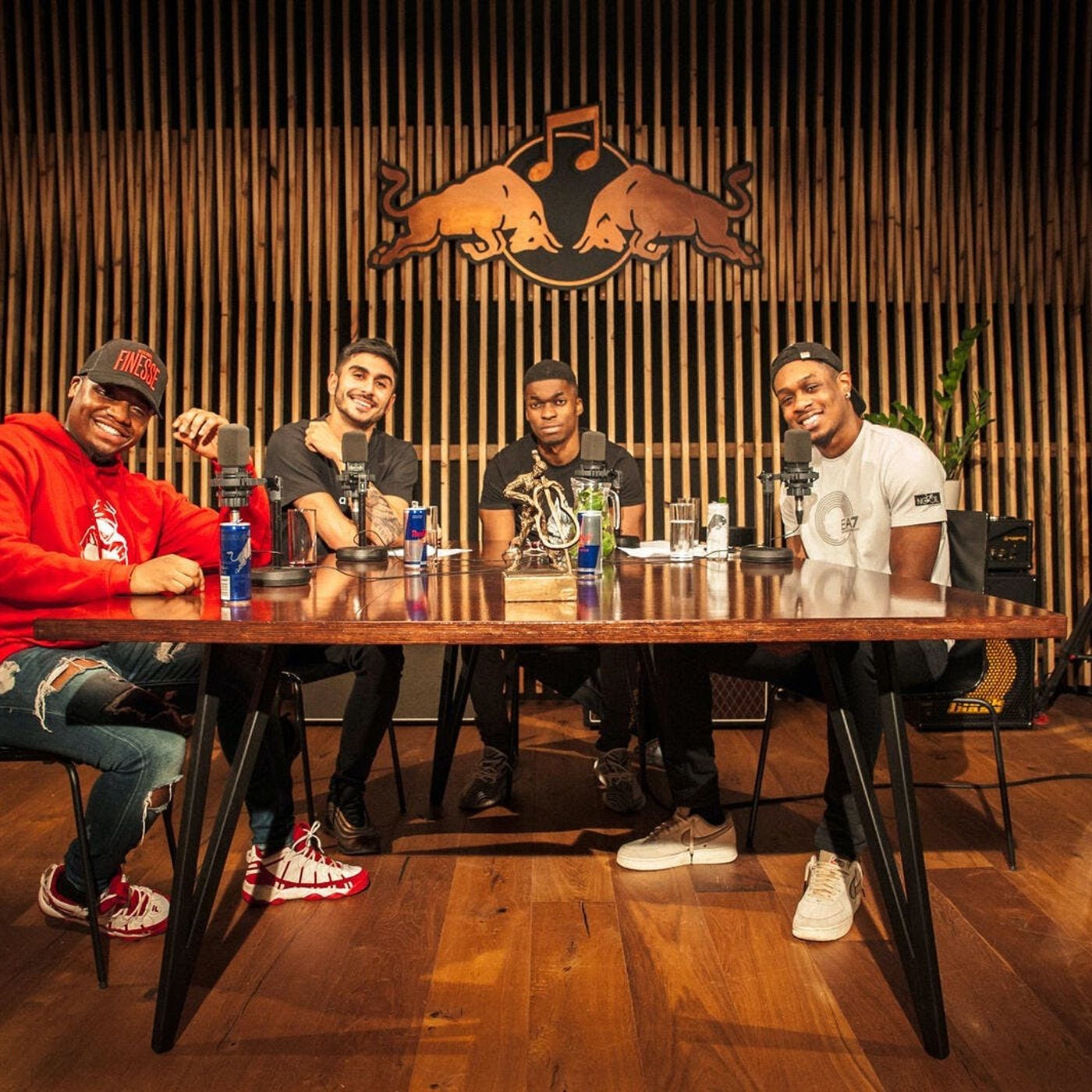 CONVO - Défano, Armin en Yuki