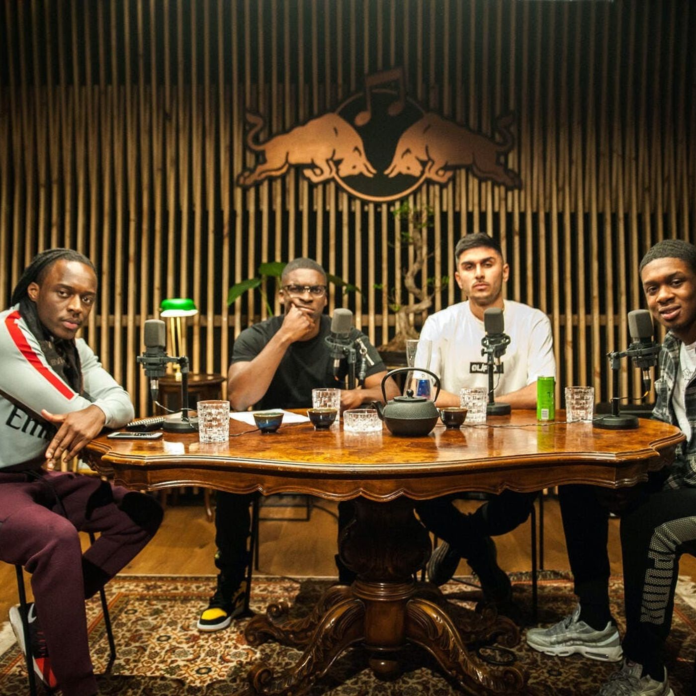 CONVO - Défano, Armin en Yuki