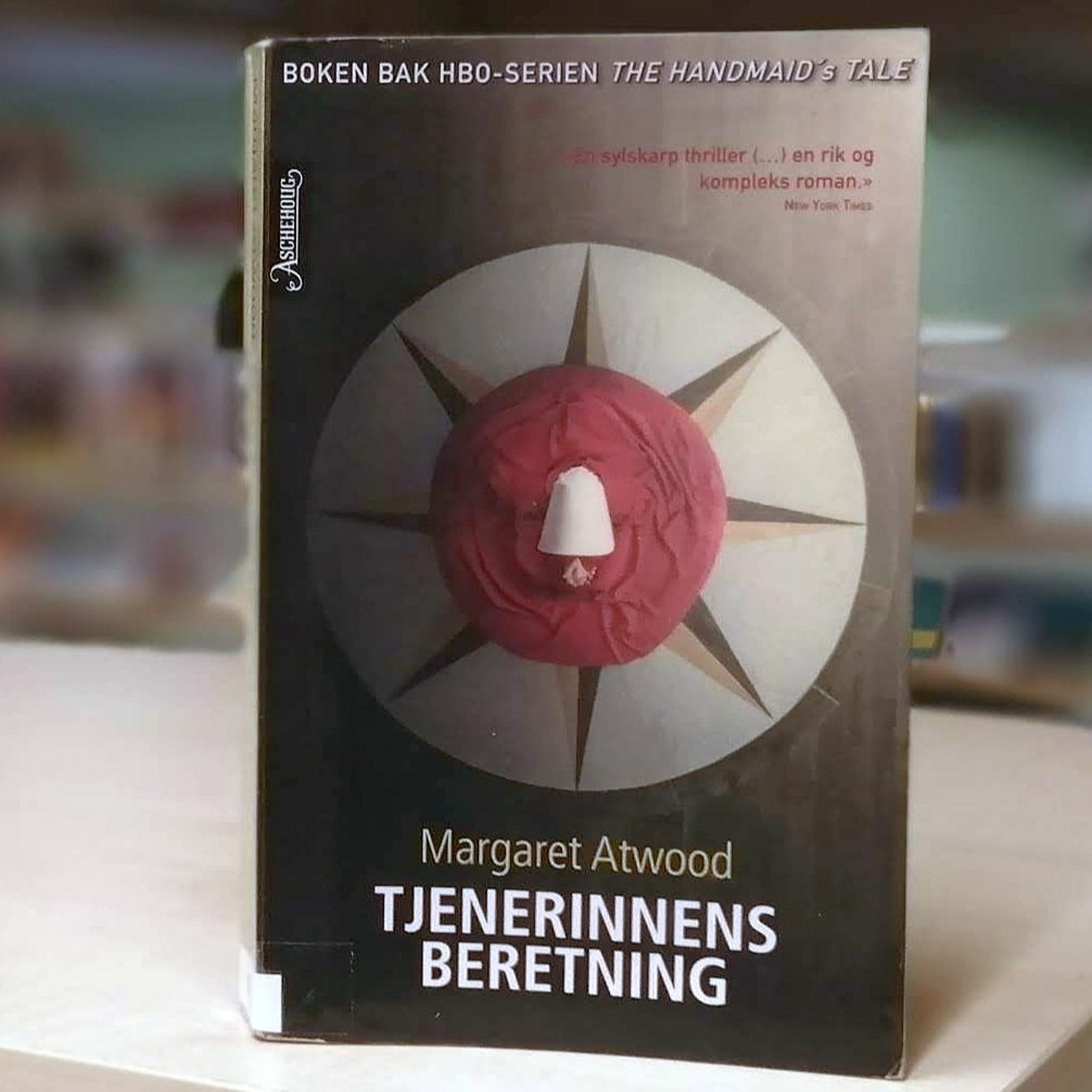 Klassikeren: Tjenerinnens beretning av Margaret Atwood episode artwork
