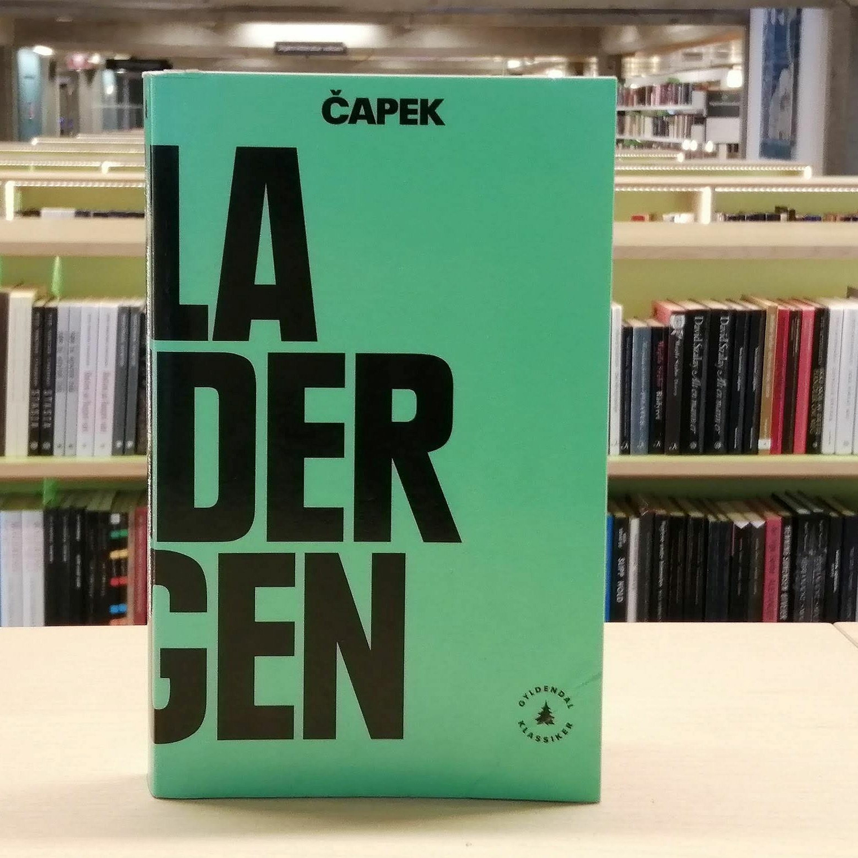 Klassikeren: Salamanderkrigen av Karel Čapek episode artwork