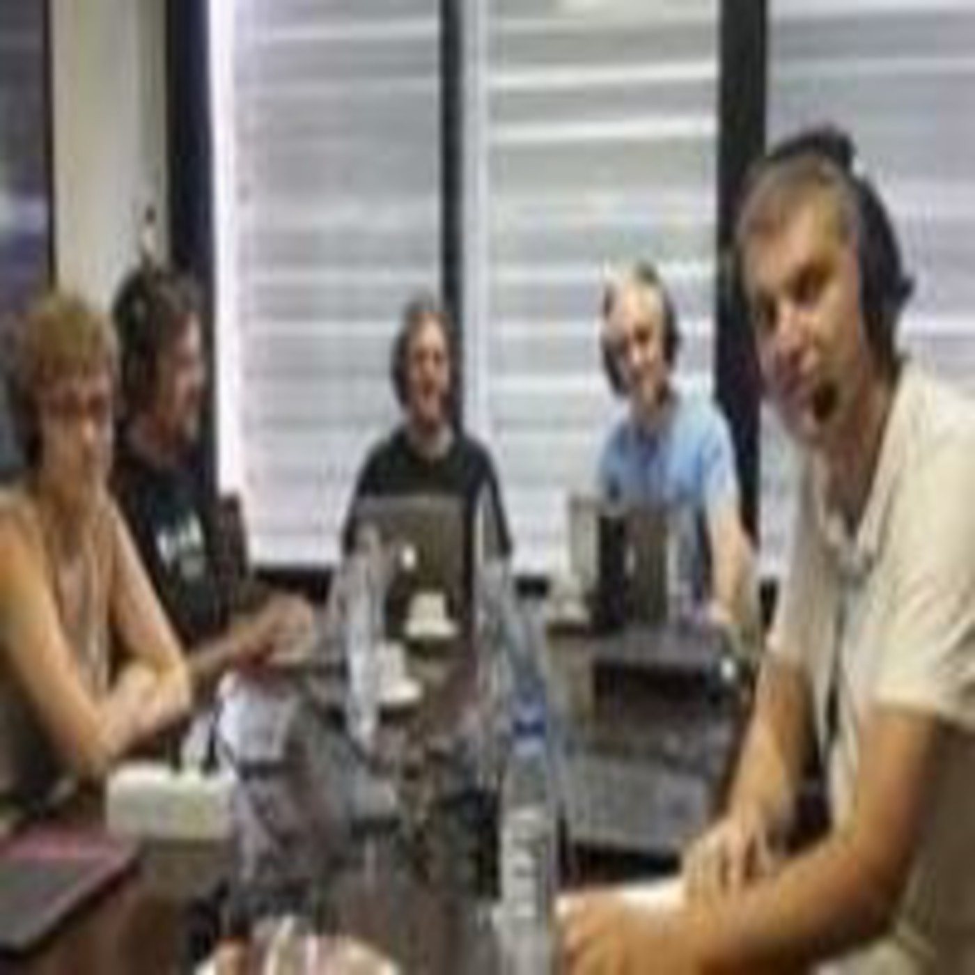 Ep24: Hablamos con 't Hooft, Premio Nobel de Física, sobre: Agujeros Negros, Teoría de Cuerdas, Quantum Loop Gravity y +
