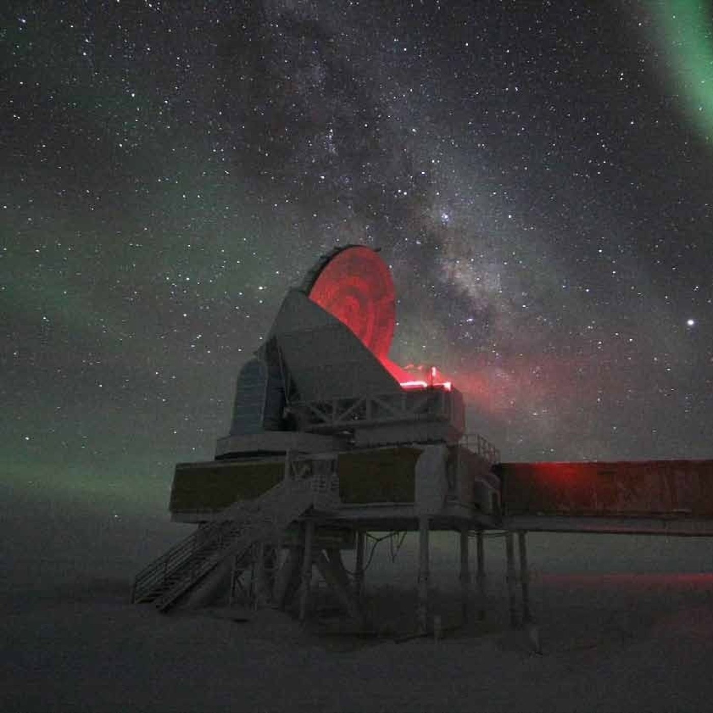 Ep488_A: Cosmología; DESI; South Pole Telescope; Cuerdas Oscuras; Disrupción de Marea