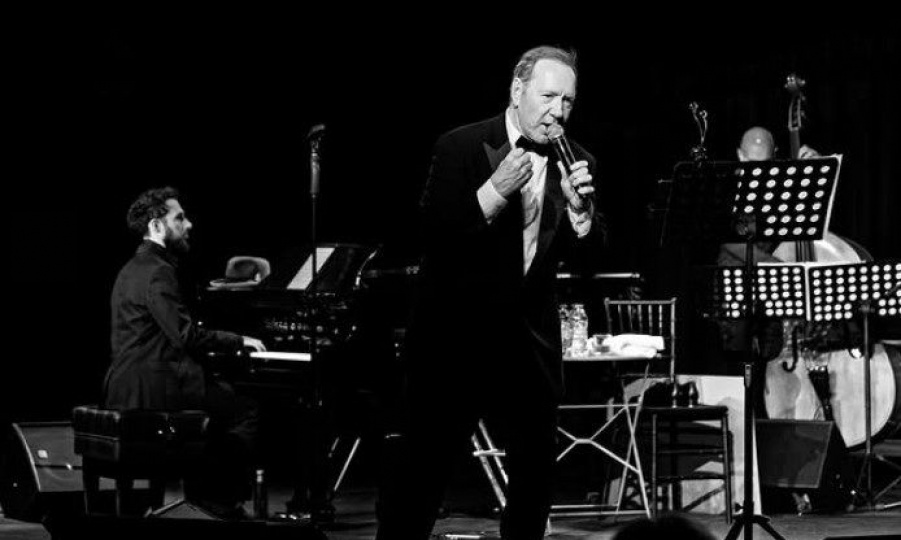 E214: Kevin Spacey with Andrew Johnston E214: Kevin Spacey with Andrew Johnston