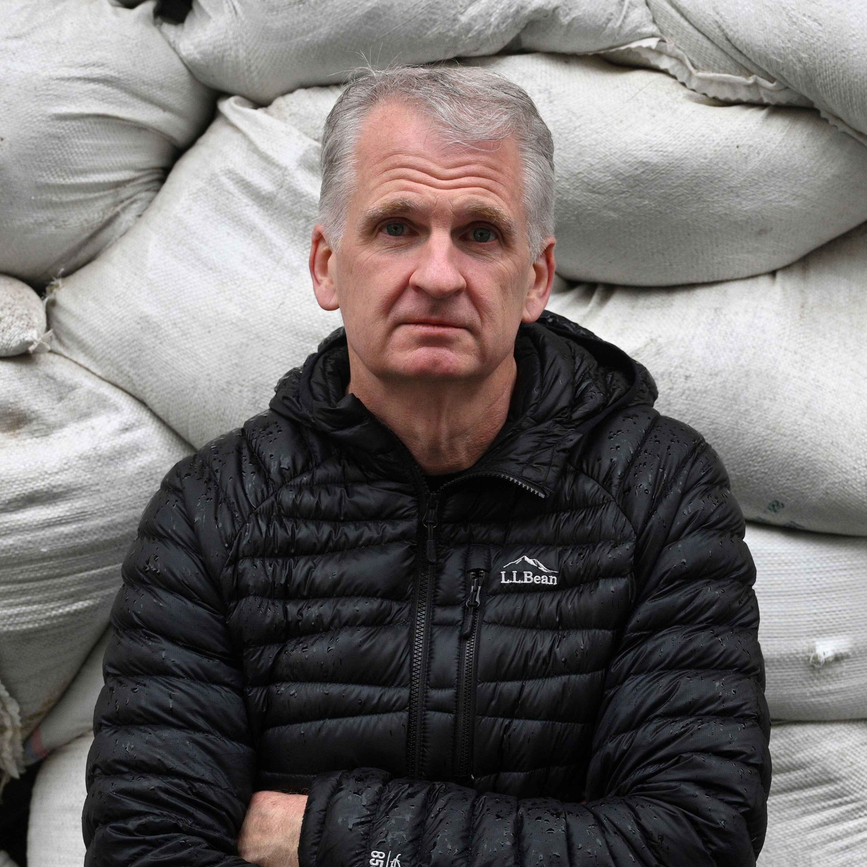 Timothy Snyder says Trump is weak. Can Democrats take advantage?
