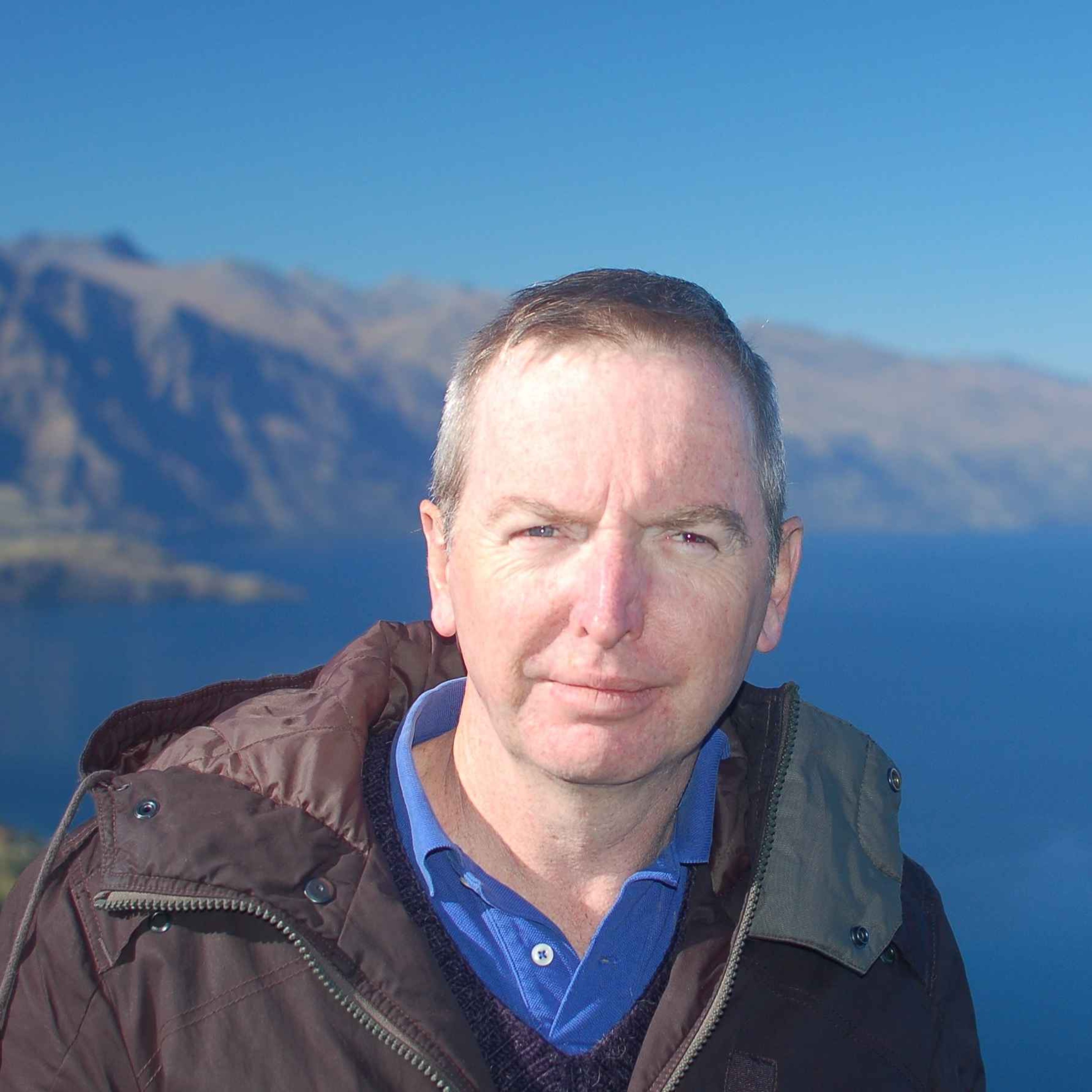 Tuiscint ar Ailse na hÓige leis an Dr Geoff Irish Understanding Childhood Cancer with Dr Geoff